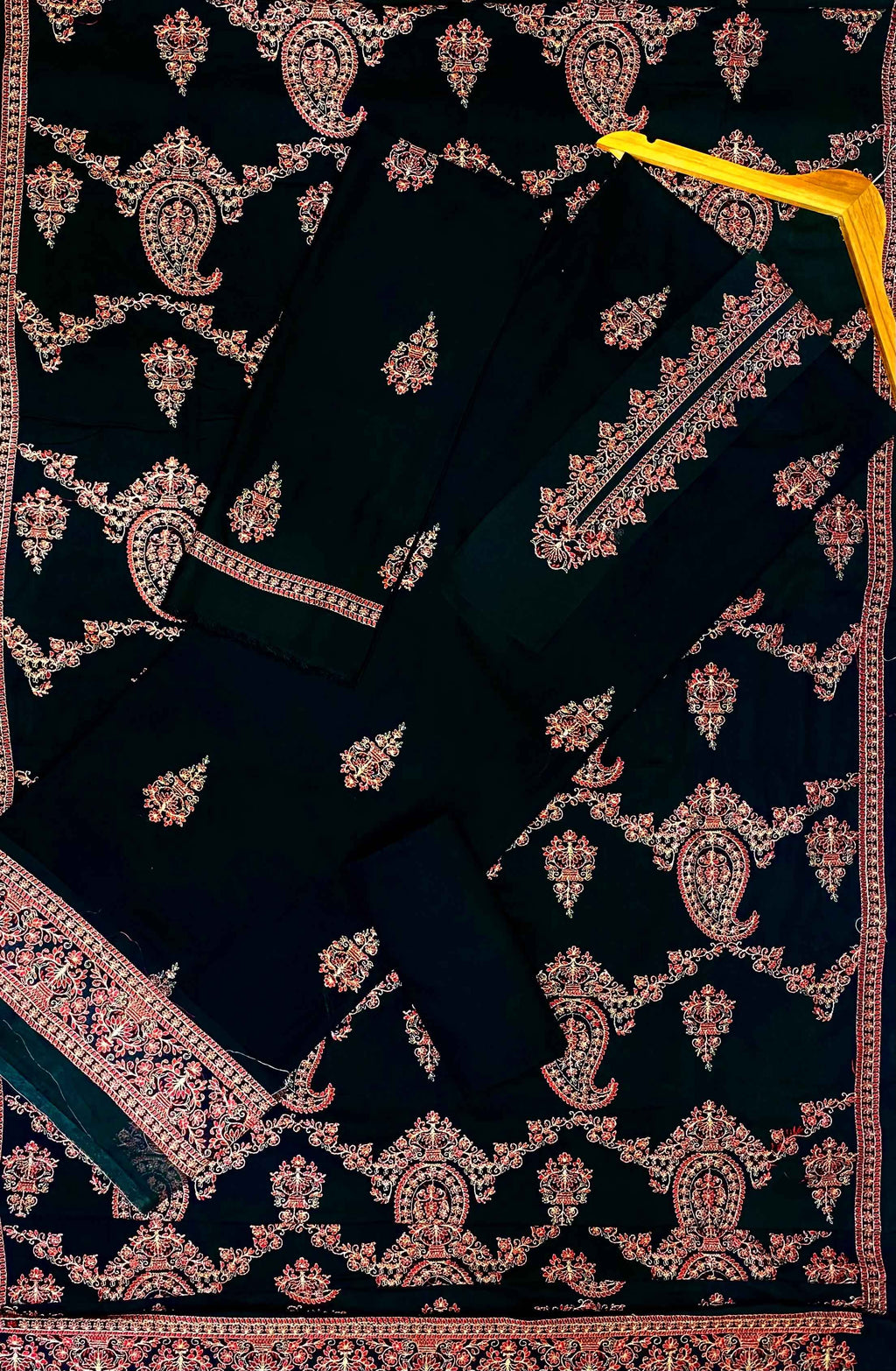 Bareeze | Luxury Emb | Karandi