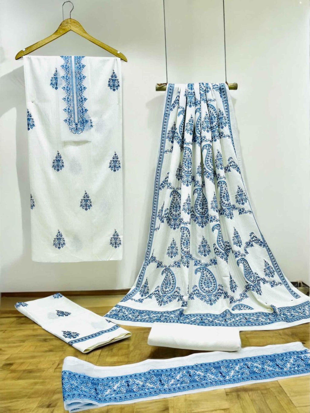 Bareeze | Luxury Emb | Karandi