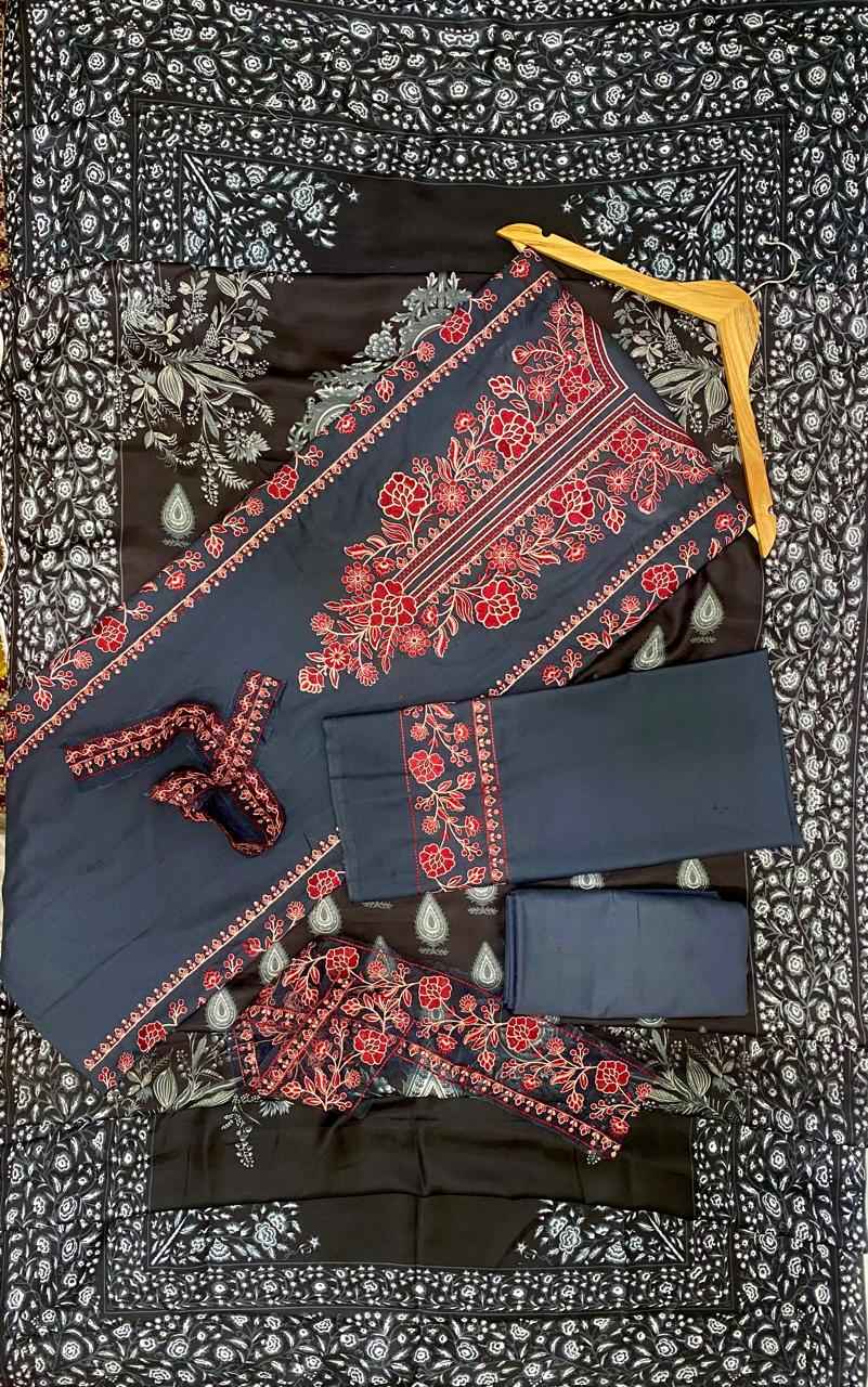 Urge | Luxury Embroiderd | Dhanak