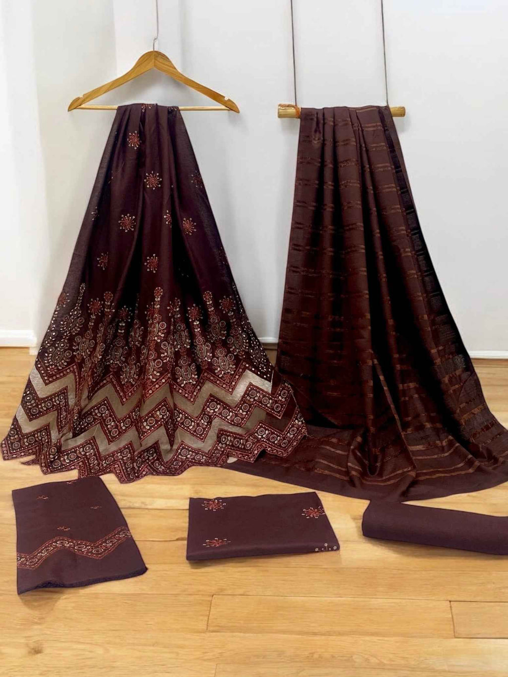 Makhmal | Luxury Embroidered | Dhanak