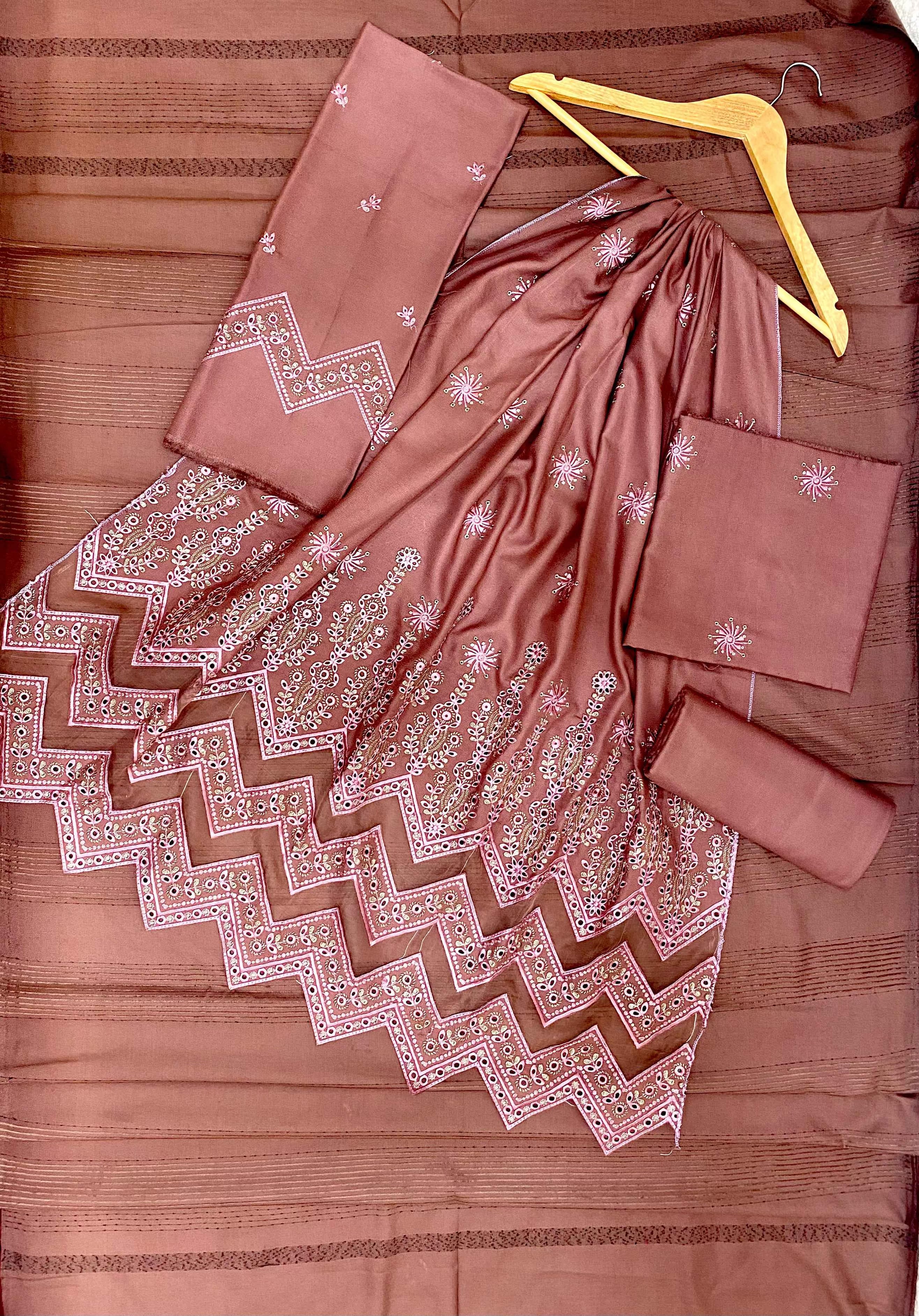 Makhmal | Luxury Embroidered | Dhanak