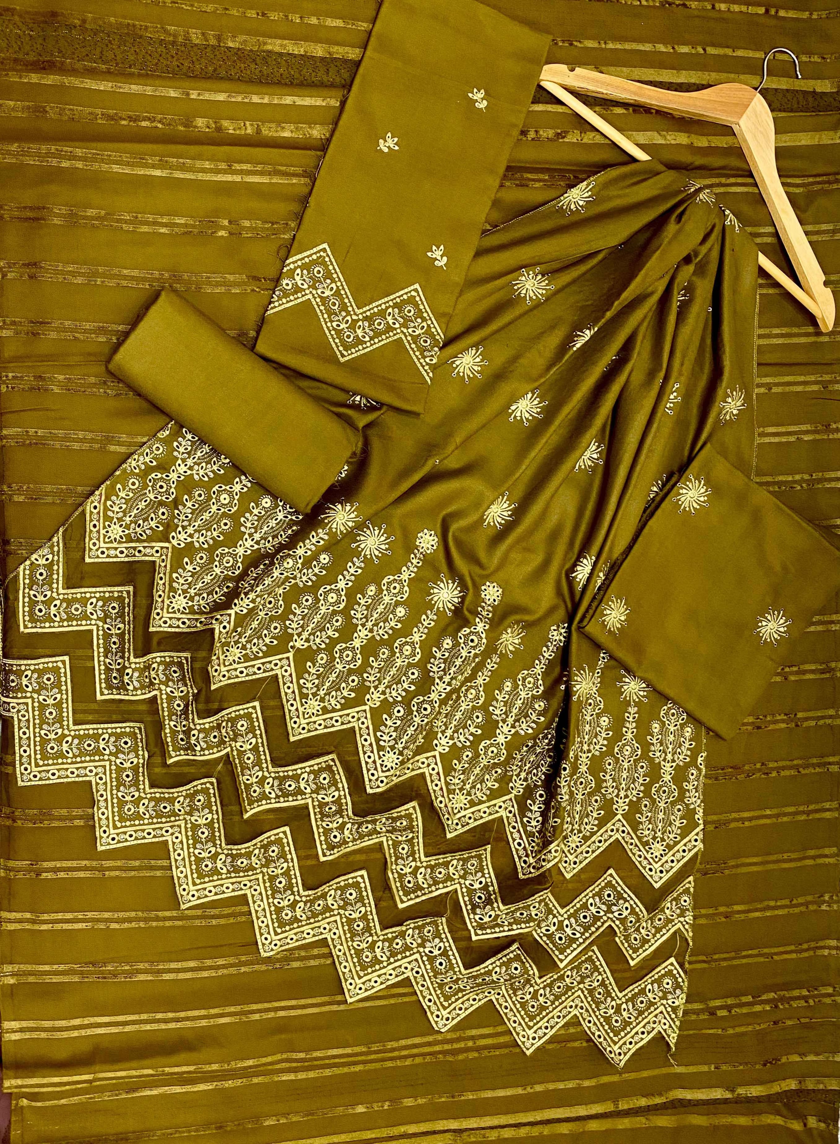 Makhmal | Luxury Embroidered | Dhanak