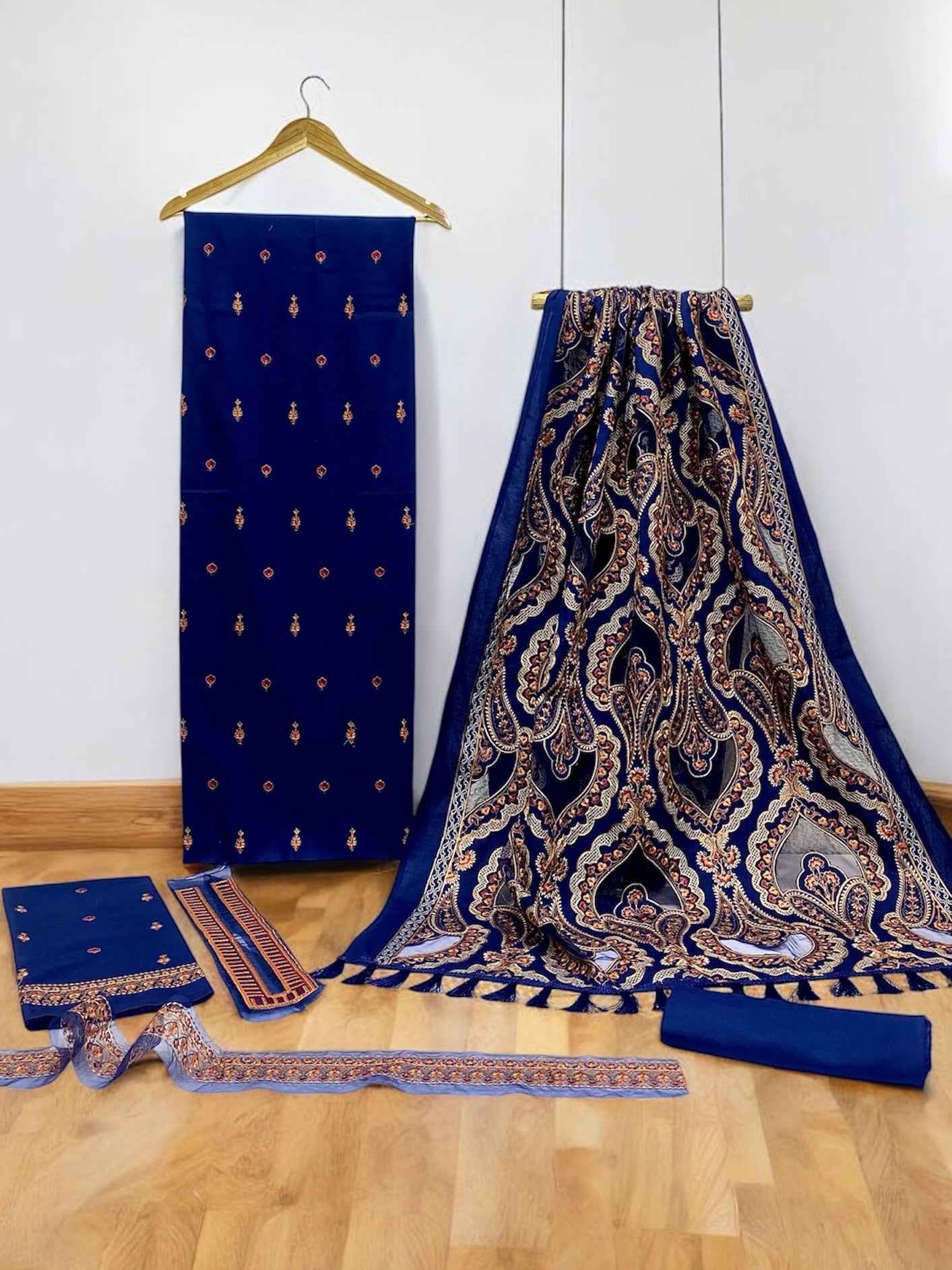 Bareeze Unstitched | Luxury Dhanak Embroidered 3PC | Laser Cut Shawl