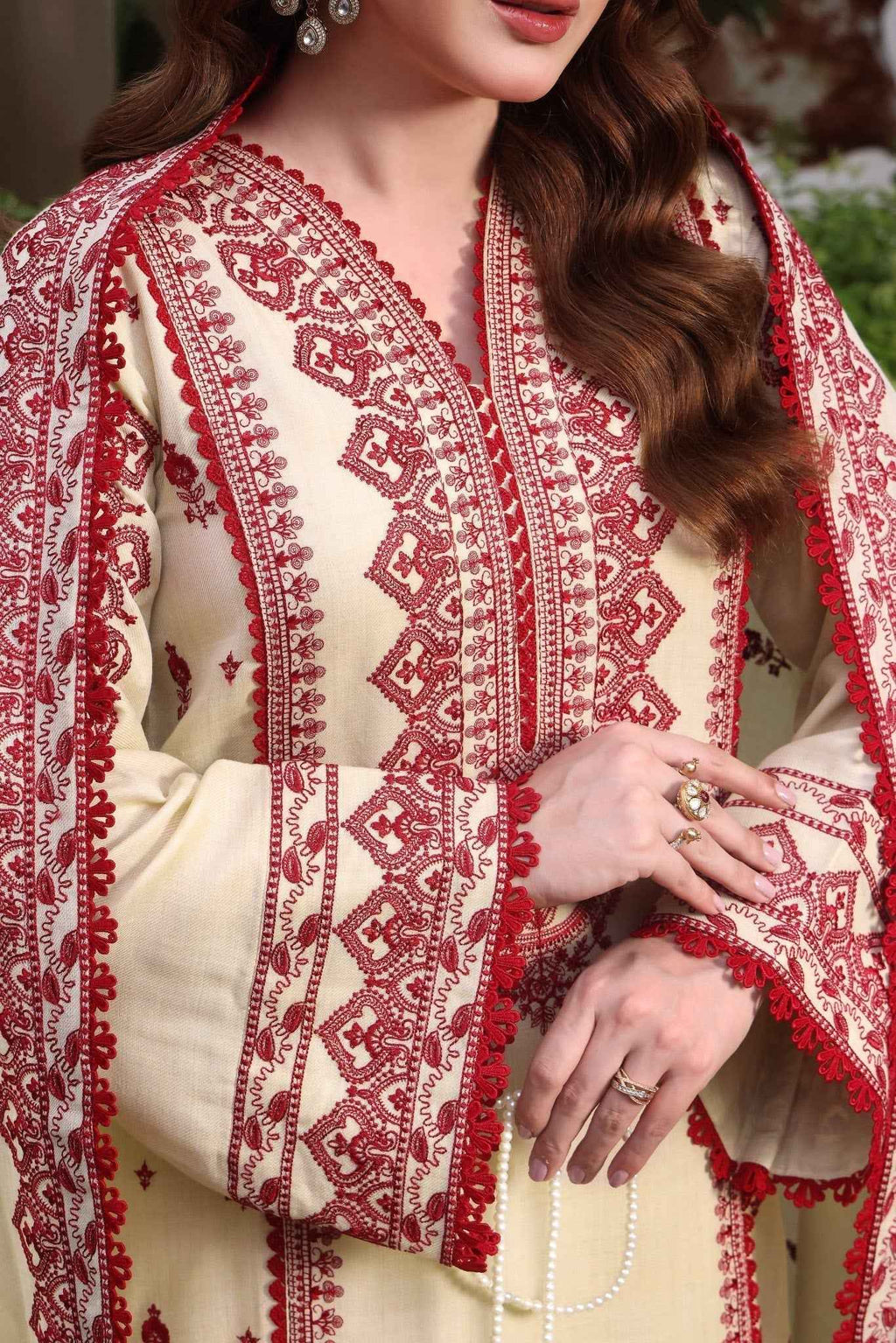 ANEELA – 3PC DHANAK UNSTITCHED EMBROIDERED SUIT