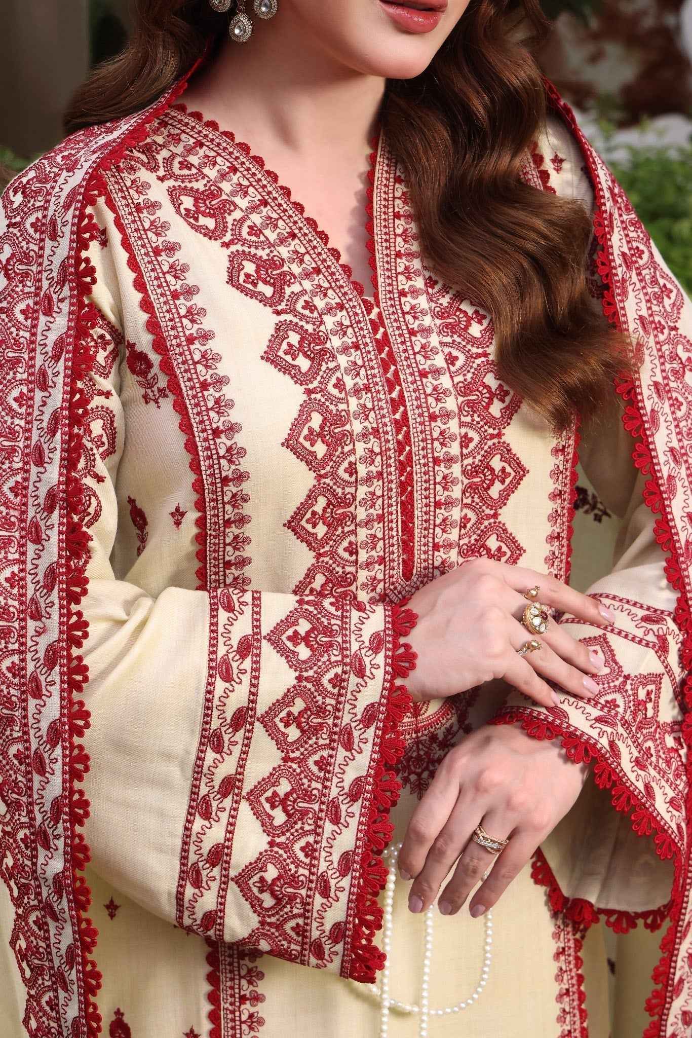 ANEELA – 3PC DHANAK UNSTITCHED EMBROIDERED SUIT