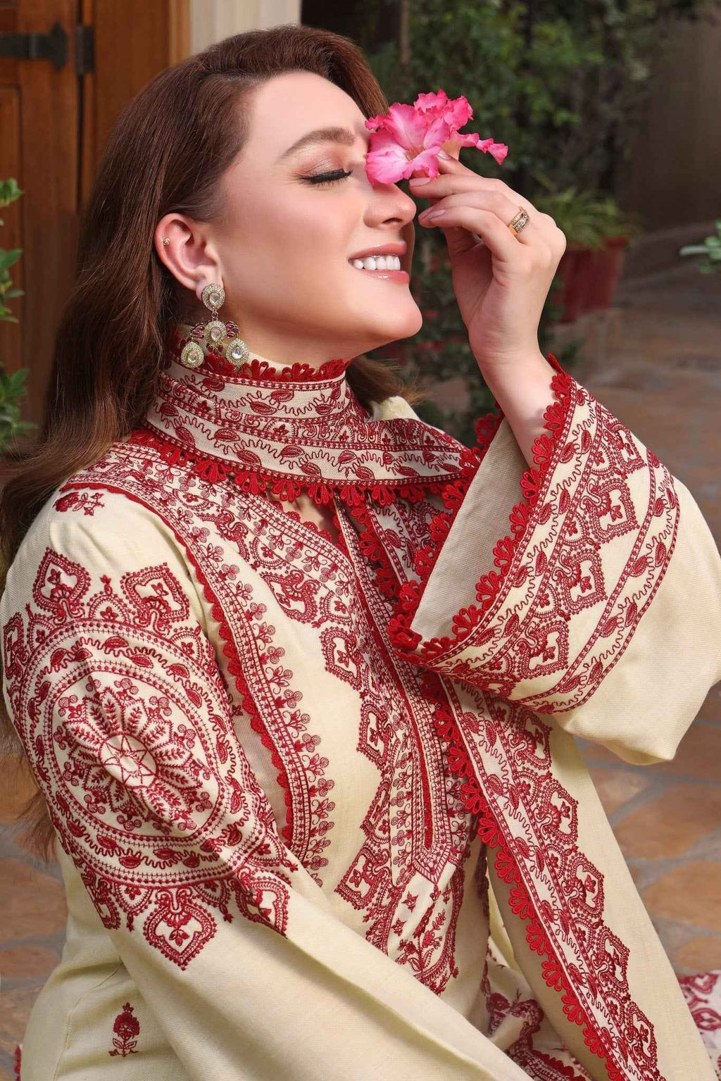 ANEELA – 3PC DHANAK UNSTITCHED EMBROIDERED SUIT