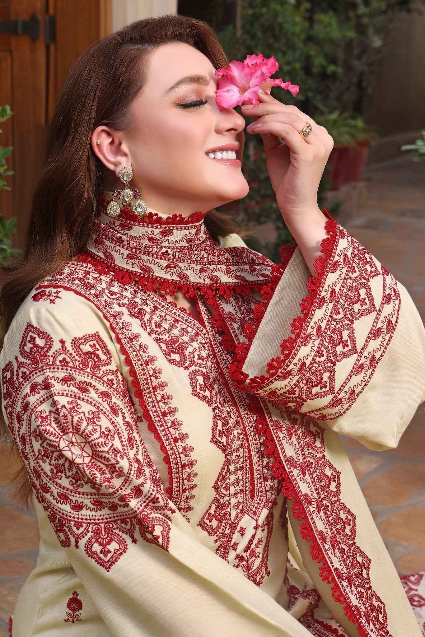 ANEELA – 3PC DHANAK UNSTITCHED EMBROIDERED SUIT