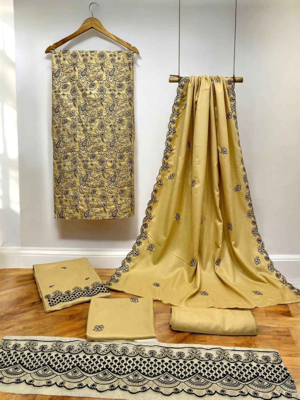 Bareeze | Embroidered | 3pc | Dhanak